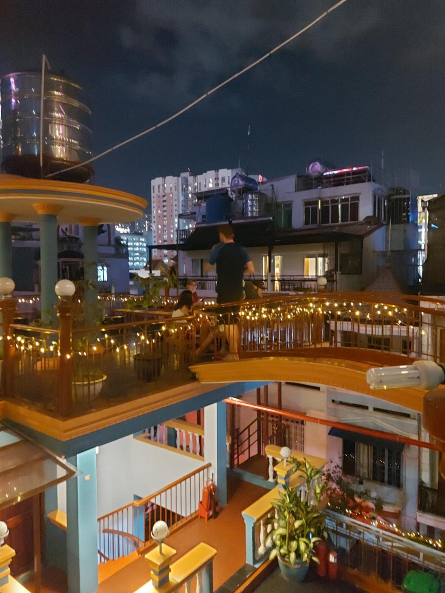 Saigon Rooftops Hostel Ho Şi Min Dış mekan fotoğraf