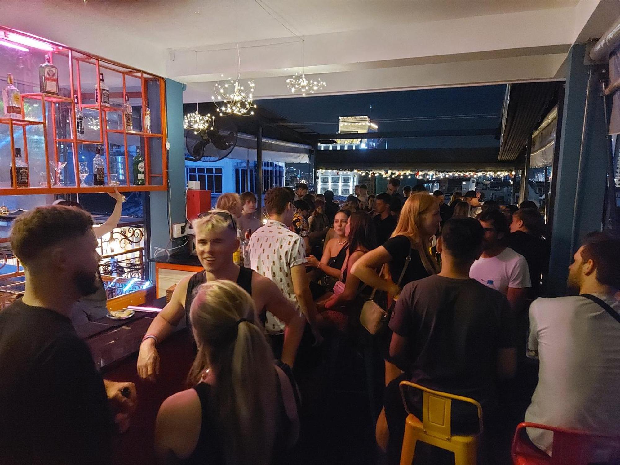 Saigon Rooftops Hostel Ho Şi Min Dış mekan fotoğraf